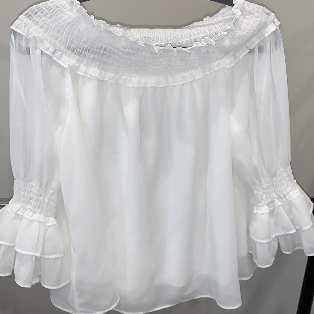 Bell sleeve top